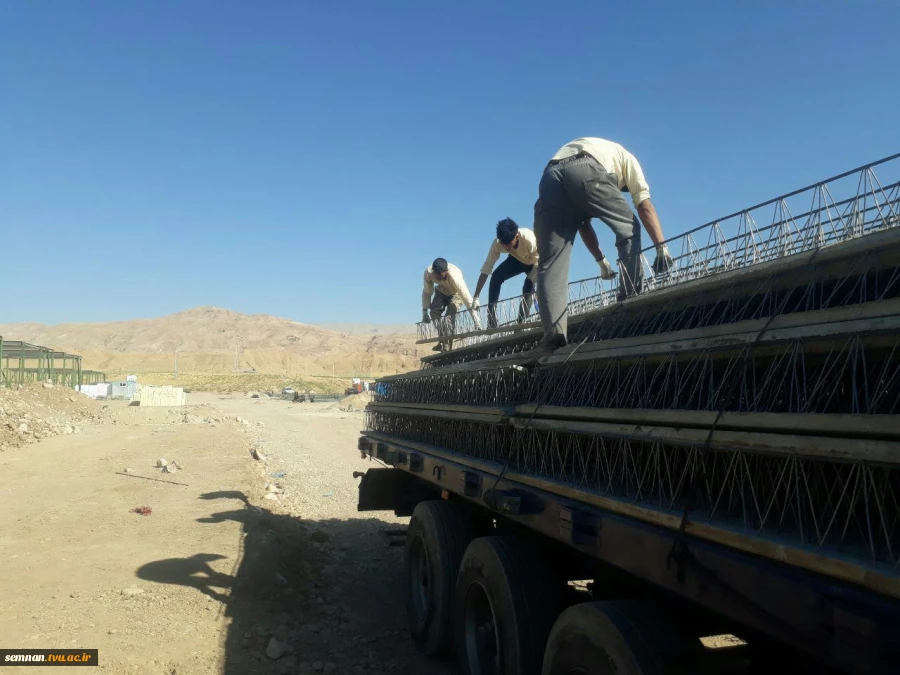 اردوی جهادی دانشجویان دانشکده فنی و حرفه ای پسران سمنان در روستای چم مهر شهرستان پلدختر آغاز شد 4